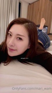 蜜桃av麻豆av天美av夜夜嗨进了门没来得及脱完衣服...扒了裤子就开始狂干.....后入....